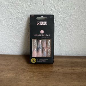 Kiss masterpiece nails
